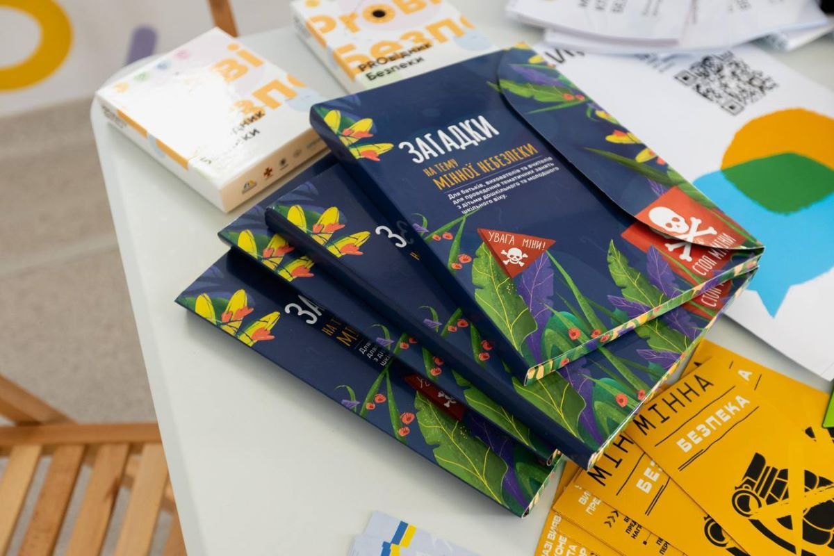 В Украине начали ездить мобильные классы безопасности для детей: как они выглядят и что в них есть